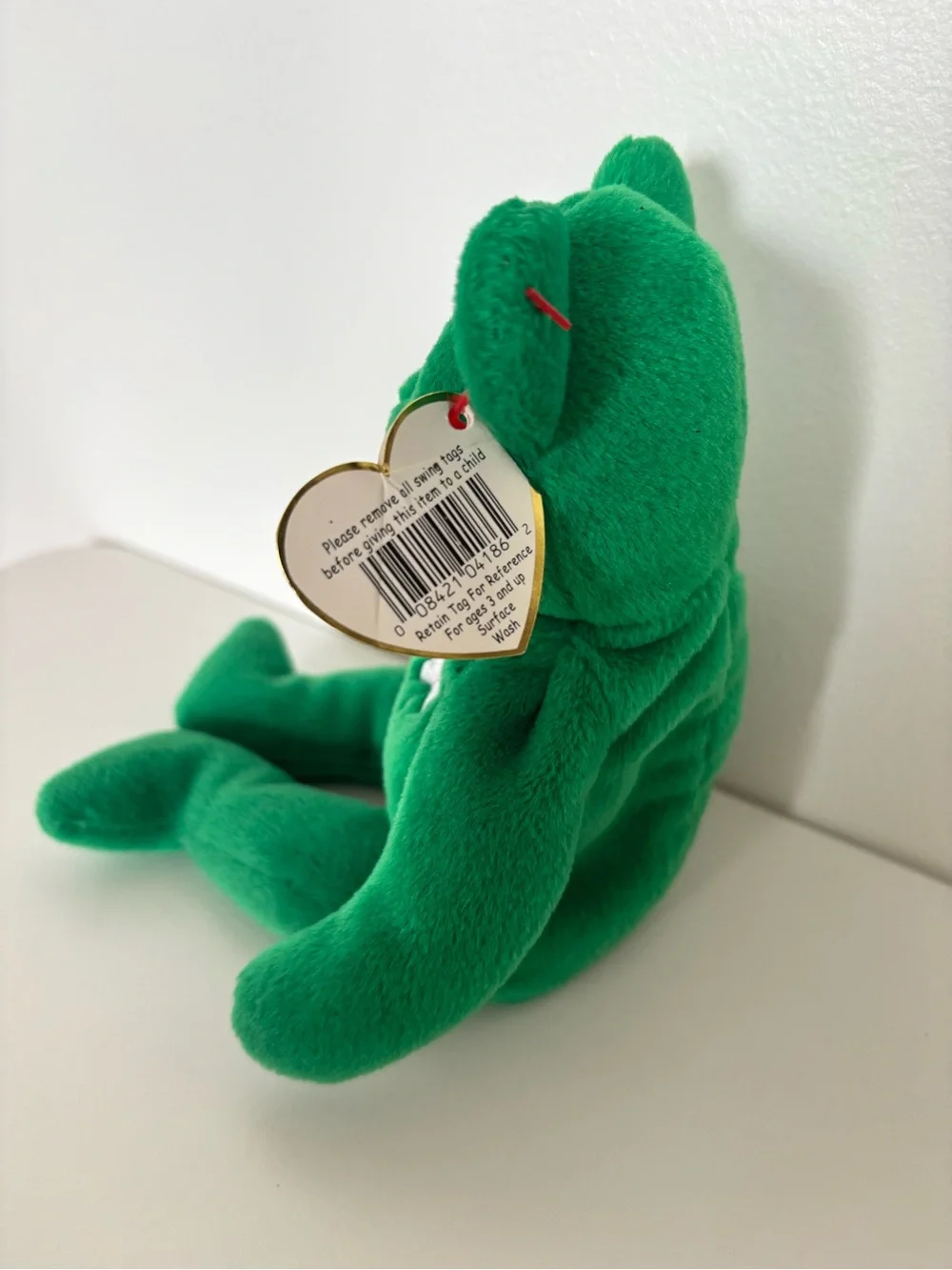 Ty Beanie Baby 'Erin' Green Plush Bear 1997 - Shamrock St. Patrick's Day Toy